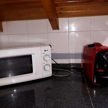 Apartman Charming In Authentic Neighborhood *